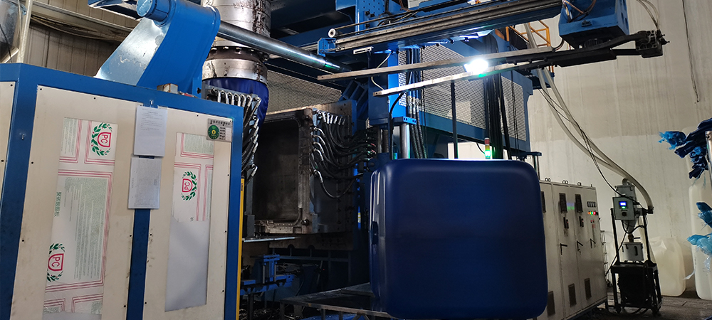 ibc tankı şişirme makinesi