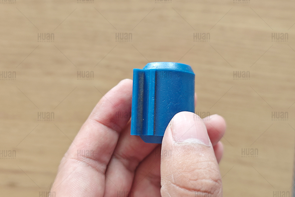 Enjeksiyon Kalıplı Mavi IBC Tank Etiketi isim plakası klibi
