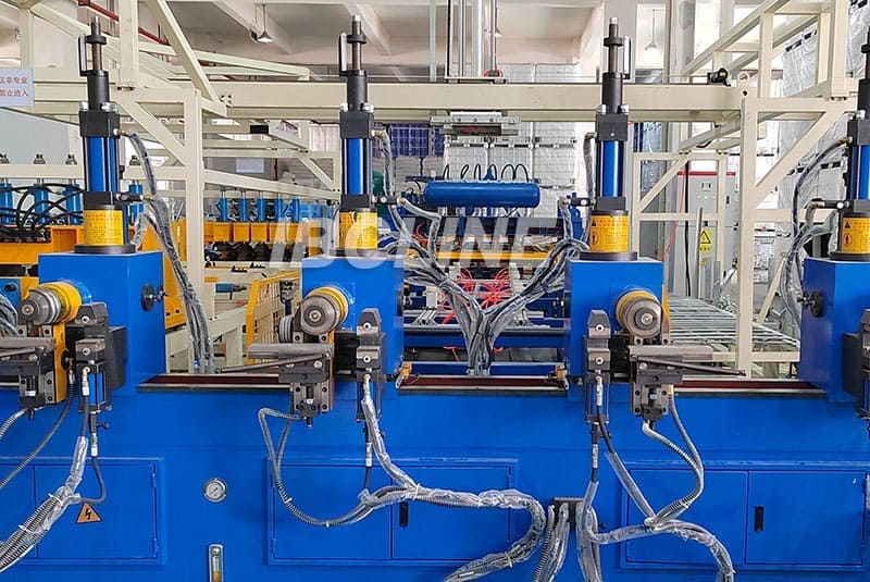 IBC boru b&uuml;kme makinesi