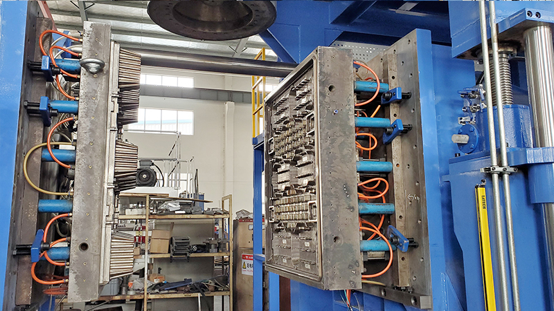 ekstr&uuml;zyon şişirme makinesi &uuml;reticisi